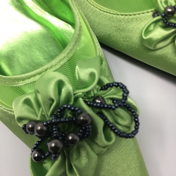 EY Boutique Women's Green Satin 2.5 Inches Heel - Picture 13 of 16